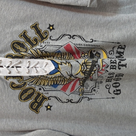 Seductions by Siren Women's Vintage Short Sleeve Tee w/Rounded Hem Size Medium - Picture 2 of 6